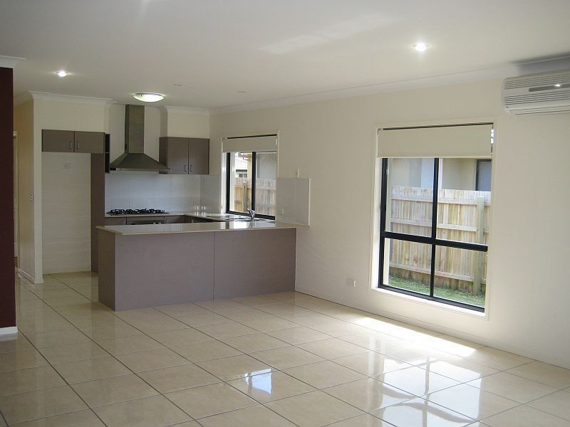 5 Cranberrie Crescent, Pimpama QLD 4209