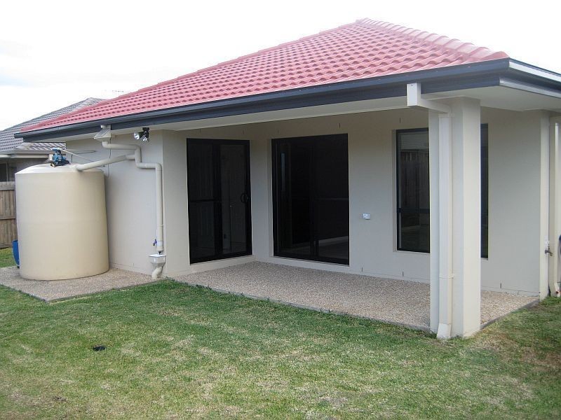 5 Cranberrie Crescent, Pimpama QLD 4209