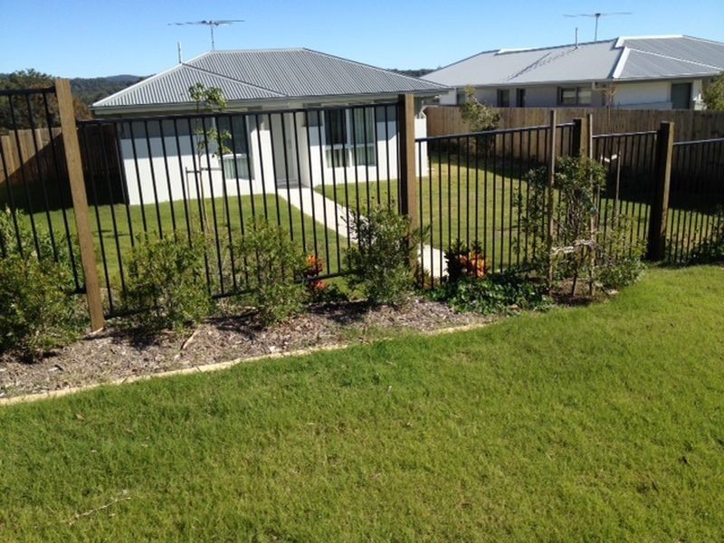 4/2 Kay Street, Pimpama QLD 4209