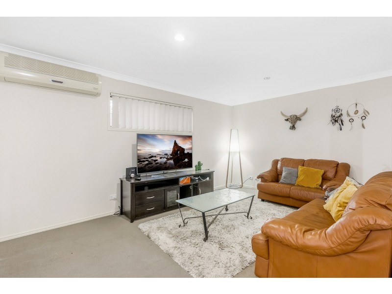 11 Amaray Drive, Upper Coomera QLD 4209