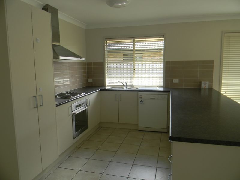 22 Aviation Avenue, Upper Coomera QLD 4209