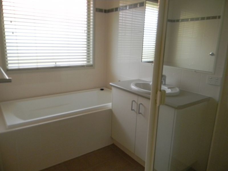 22 Aviation Avenue, Upper Coomera QLD 4209