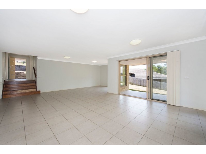 64 Davis Cup Court, Oxenford QLD 4210