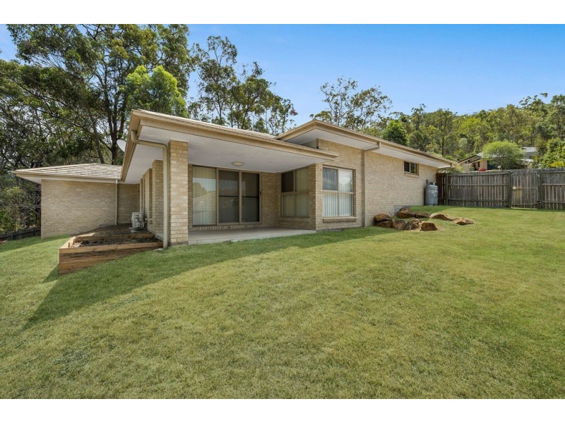 64 Davis Cup Court, Oxenford QLD 4210