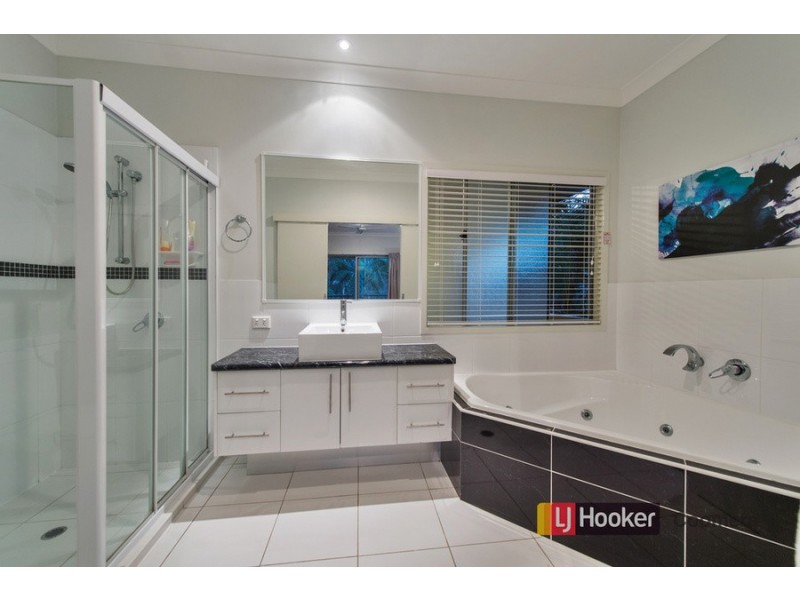 21 Lysterfield Rise, Upper Coomera QLD 4209