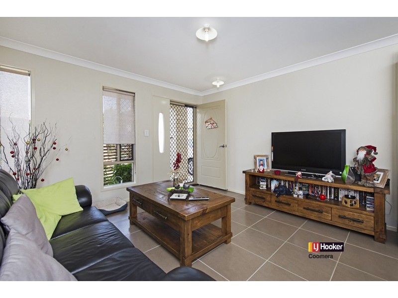 2/3 Silver Gull Street, Coomera QLD 4209