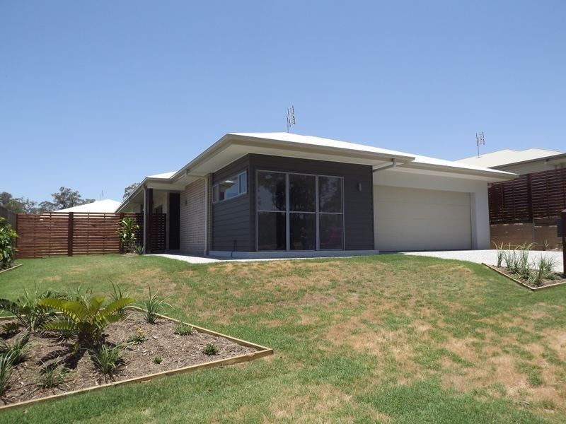 17 Red Gum Terrace, Coomera QLD 4209