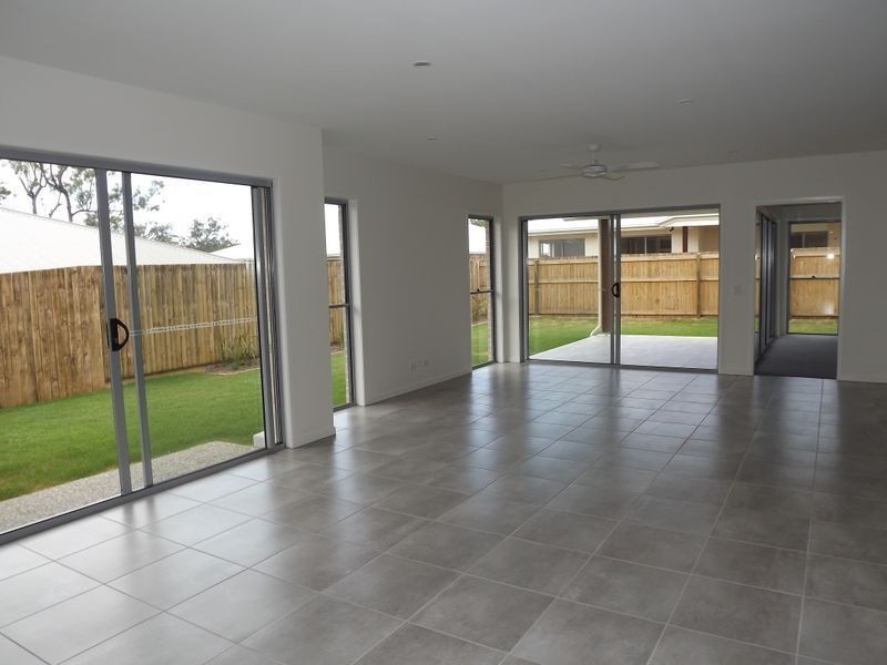 17 Red Gum Terrace, Coomera QLD 4209