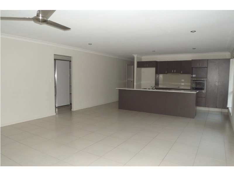 4 Yarrambat Rise, Upper Coomera QLD 4209