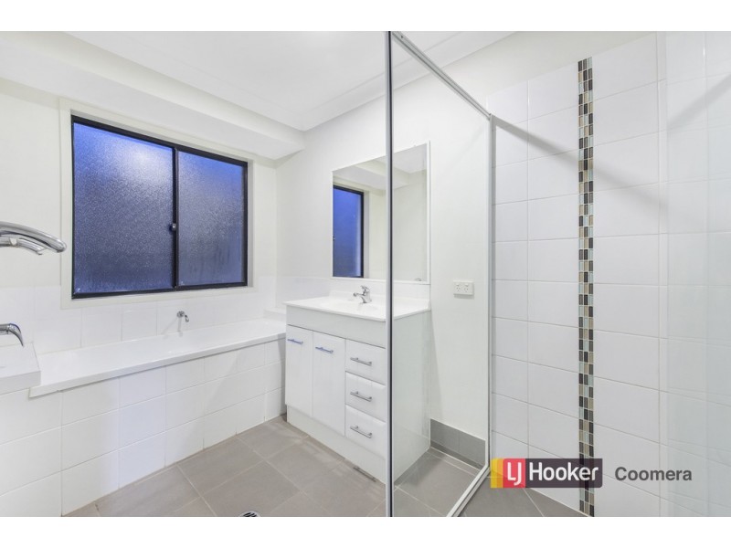 3 Macleay Circuit, Upper Coomera QLD 4209