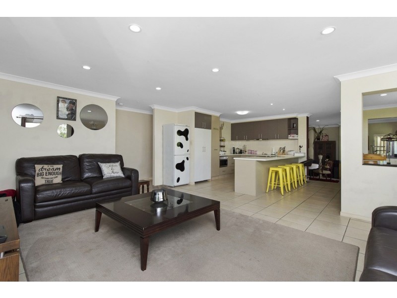 8 First Light Court, Coomera Waters QLD 4209