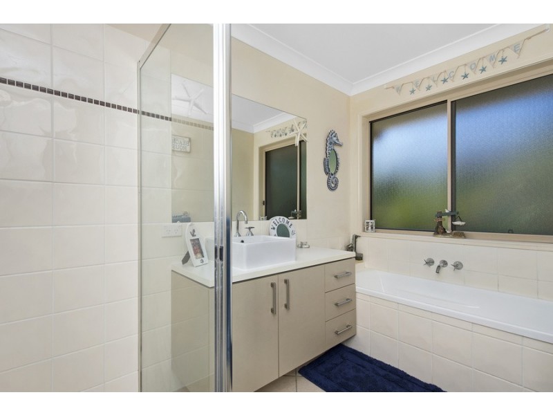 8 First Light Court, Coomera Waters QLD 4209