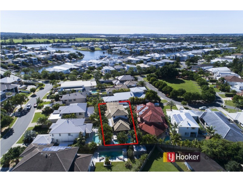 7 The Close, Helensvale QLD 4212