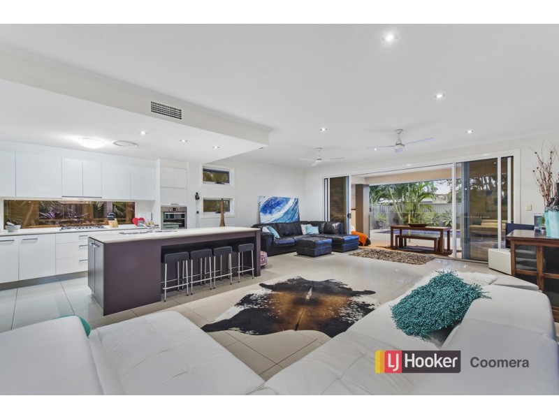 7 The Close, Helensvale QLD 4212