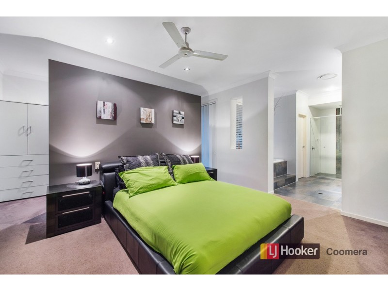 7 The Close, Helensvale QLD 4212