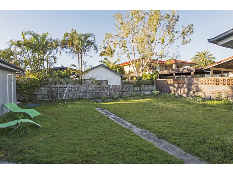 9 Kropp Street, Biggera Waters QLD 4216