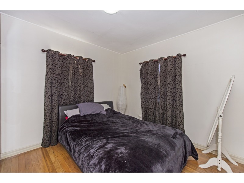 9 Kropp Street, Biggera Waters QLD 4216