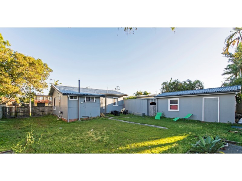 9 Kropp Street, Biggera Waters QLD 4216