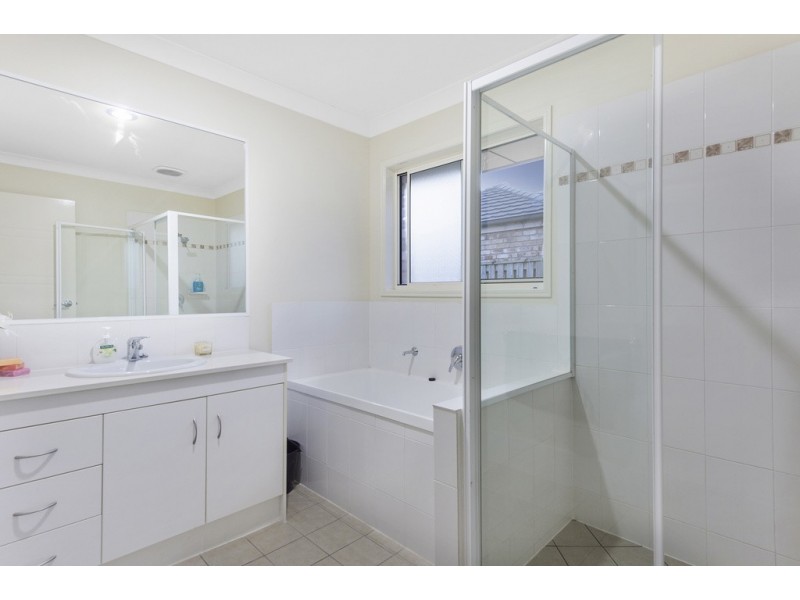 32 Runway Drive, Upper Coomera QLD 4209