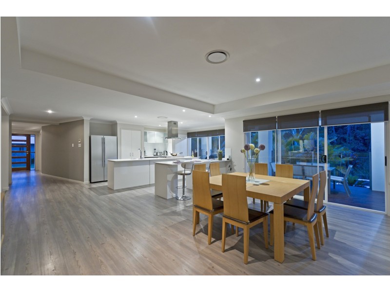 6 Solo Place, Coomera Waters QLD 4209