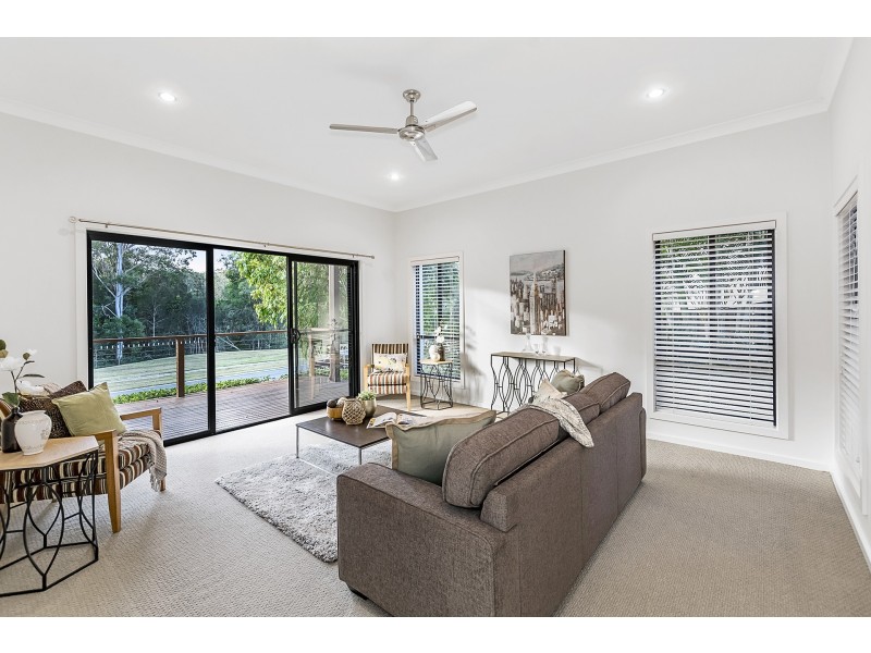 10 Boambillee Drive, Coomera Waters QLD 4209