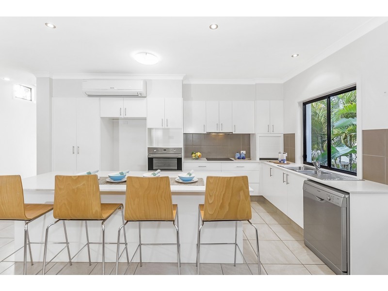 10 Boambillee Drive, Coomera Waters QLD 4209