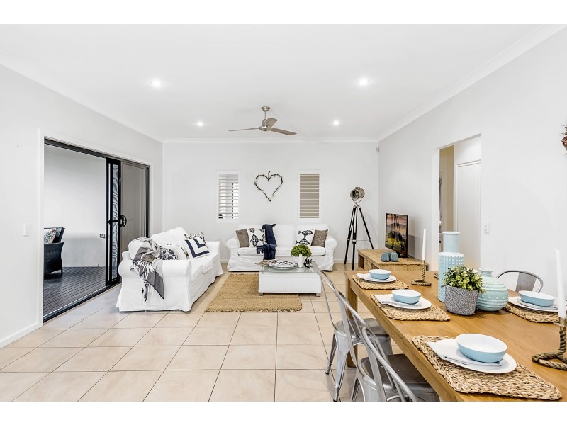 10 Boambillee Drive, Coomera Waters QLD 4209