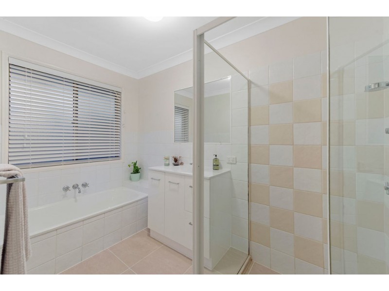 27 Hargraves Road, Upper Coomera QLD 4209