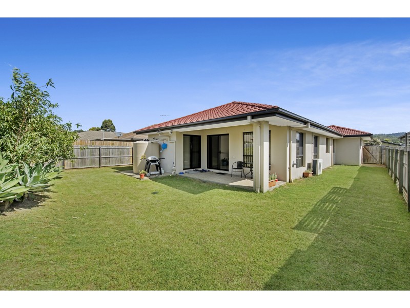 5 Cranberrie Crescent, Pimpama QLD 4209