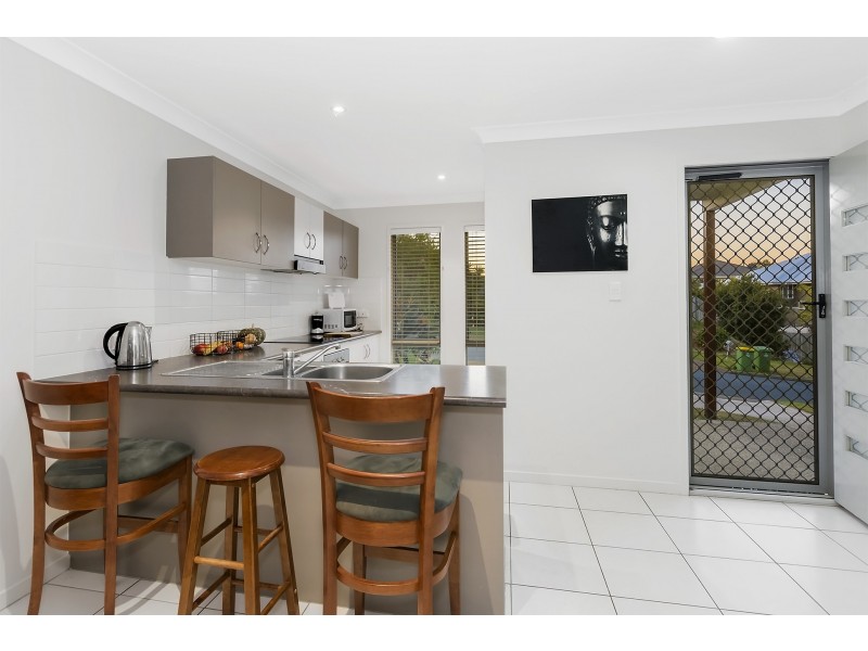 2/14 Filbert Street, Upper Coomera QLD 4209