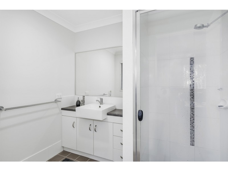 2/14 Filbert Street, Upper Coomera QLD 4209