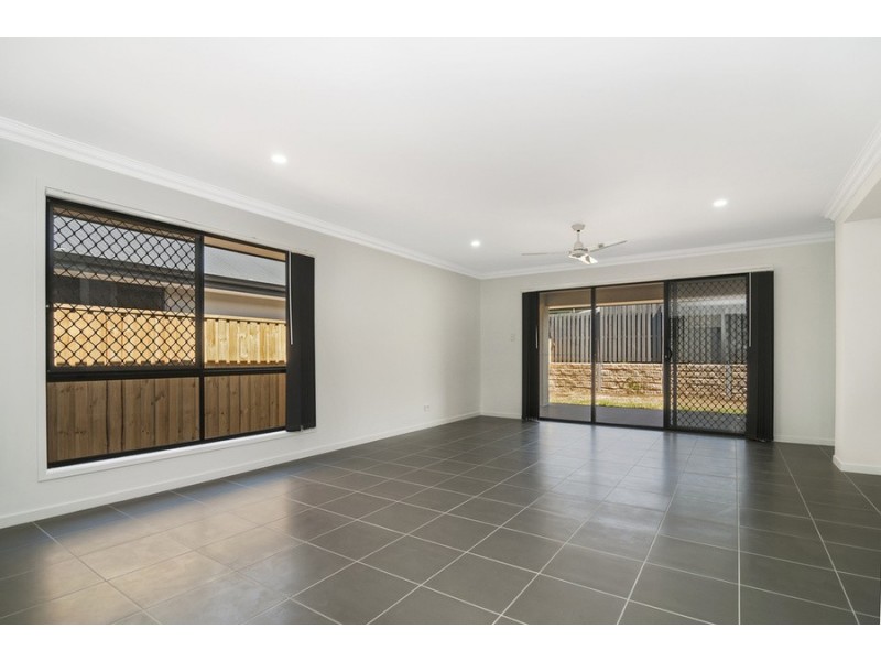43 Baldwin Crescent, Pimpama QLD 4209