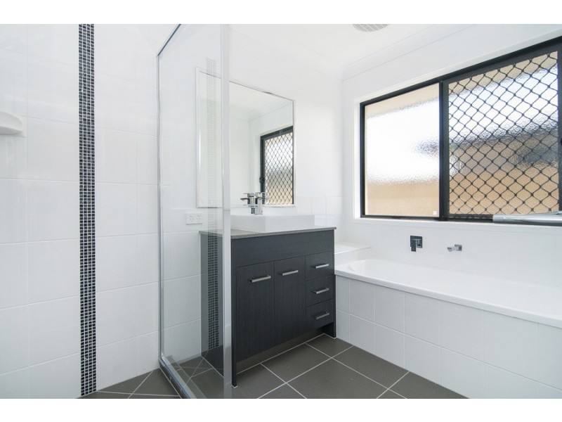 43 Baldwin Crescent, Pimpama QLD 4209