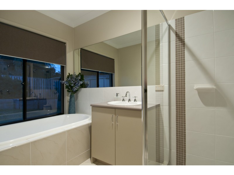 20 Piccolo Street, Coomera Waters QLD 4209