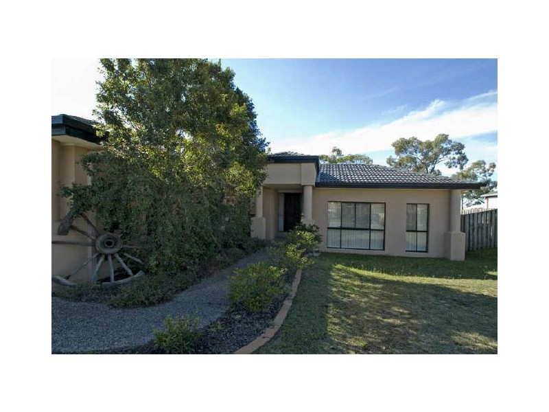 18 Manra Way, Pacific Pines QLD 4211