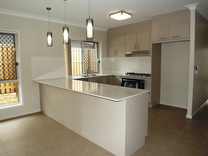 45 Longstaff Crescent, Pimpama QLD 4209