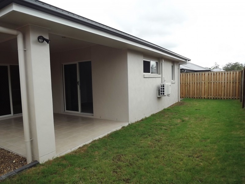 45 Longstaff Crescent, Pimpama QLD 4209
