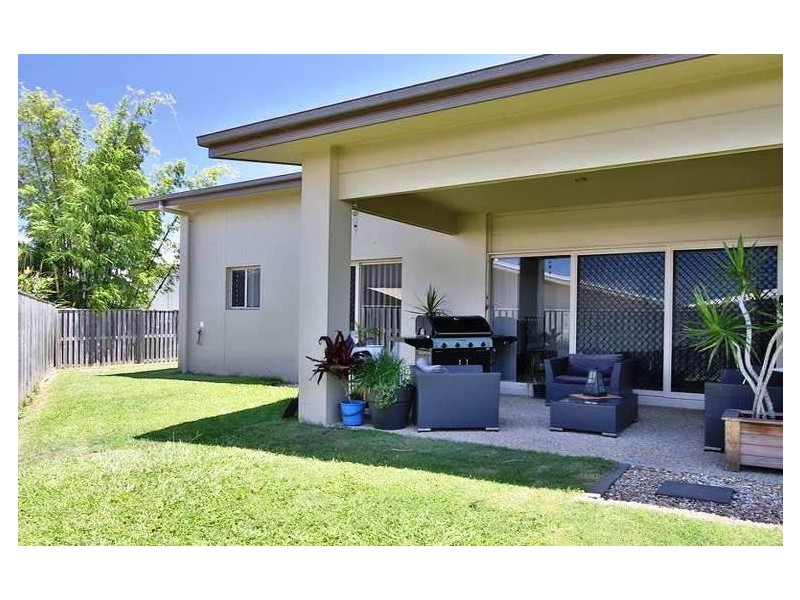 3 Paradise Drive, Coomera QLD 4209