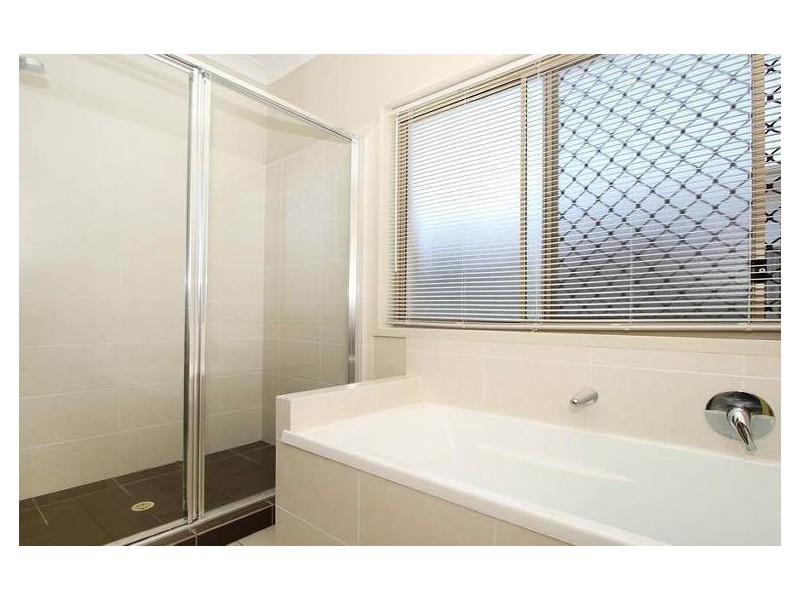 3 Paradise Drive, Coomera QLD 4209