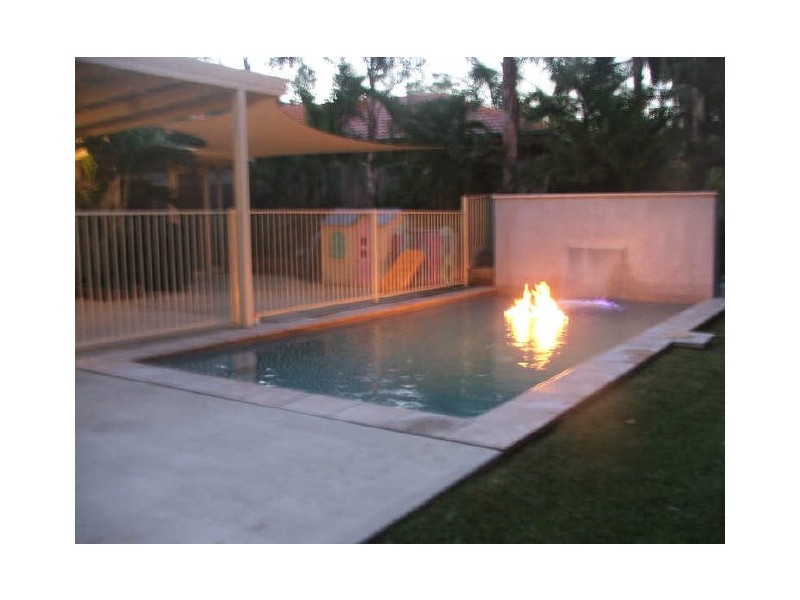 18 Davis Cup Court, Oxenford QLD 4210