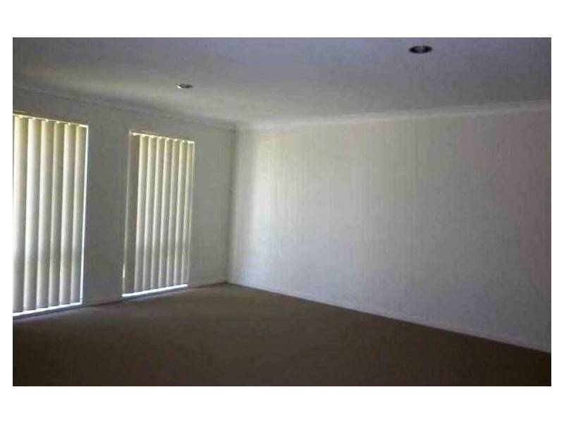 29 Fortescue Street, Pacific Pines QLD 4211