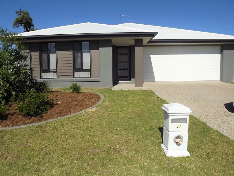 37 Parkvista Circuit, Coomera QLD 4209