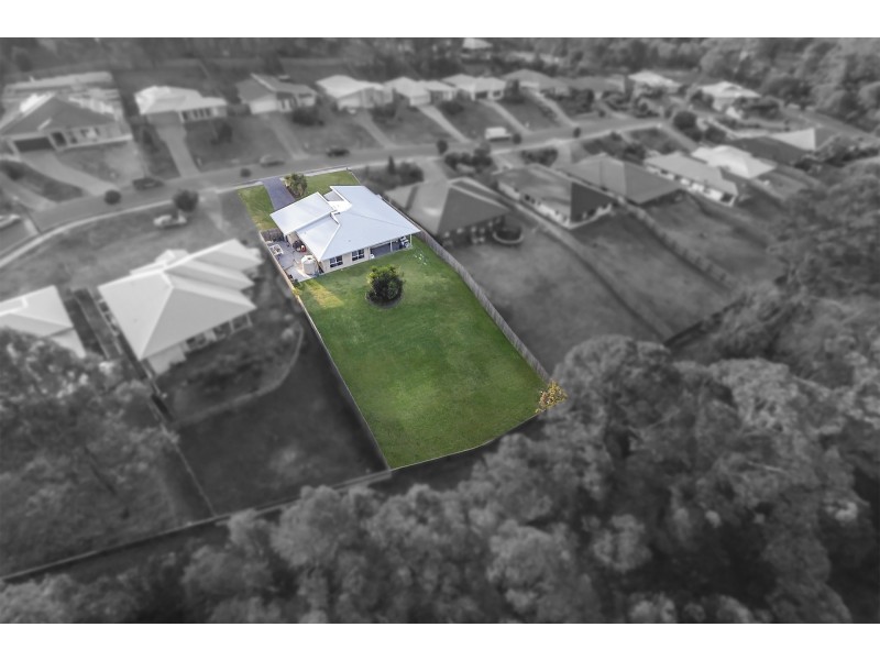 16 Gordon Drive, Upper Coomera QLD 4209