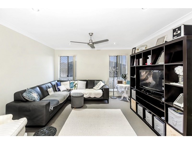 16 Gordon Drive, Upper Coomera QLD 4209