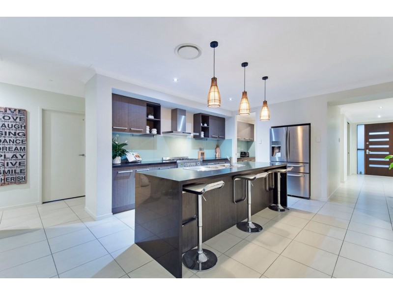 11 Macleay Circuit, Upper Coomera QLD 4209