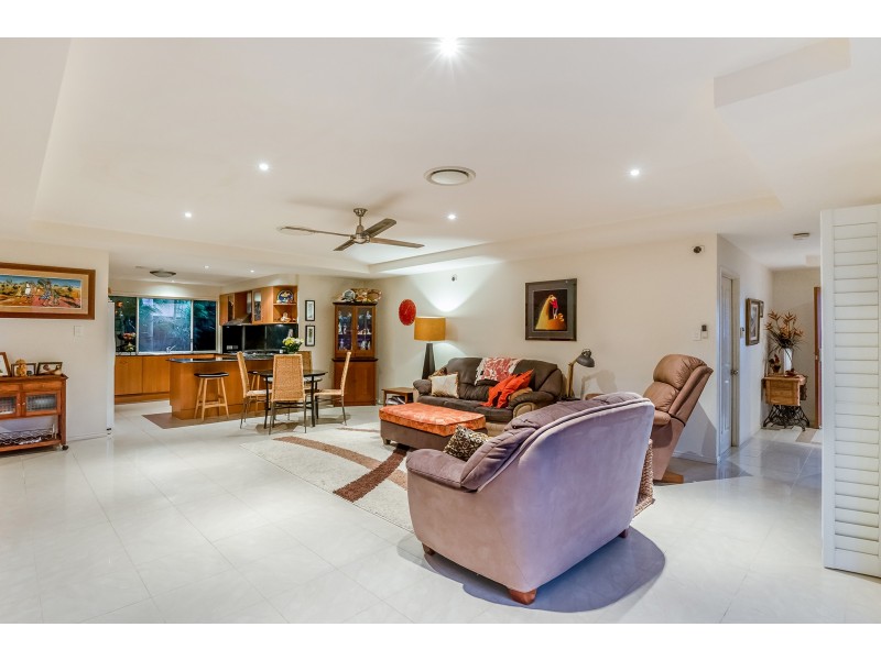 14 Crusade Court, Coomera Waters QLD 4209