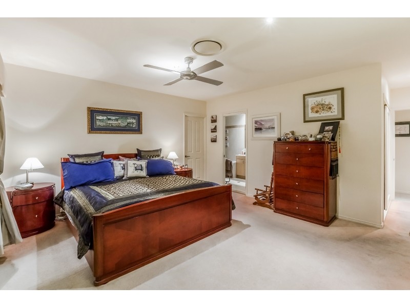 14 Crusade Court, Coomera Waters QLD 4209