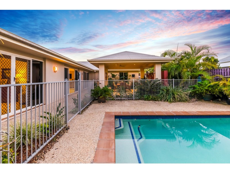 14 Crusade Court, Coomera Waters QLD 4209