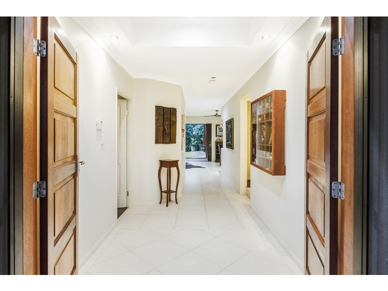 9 Freya Circuit, Coomera Waters QLD 4209