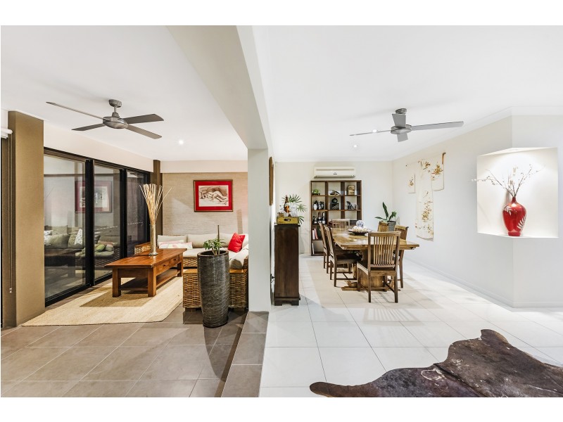 9 Freya Circuit, Coomera Waters QLD 4209